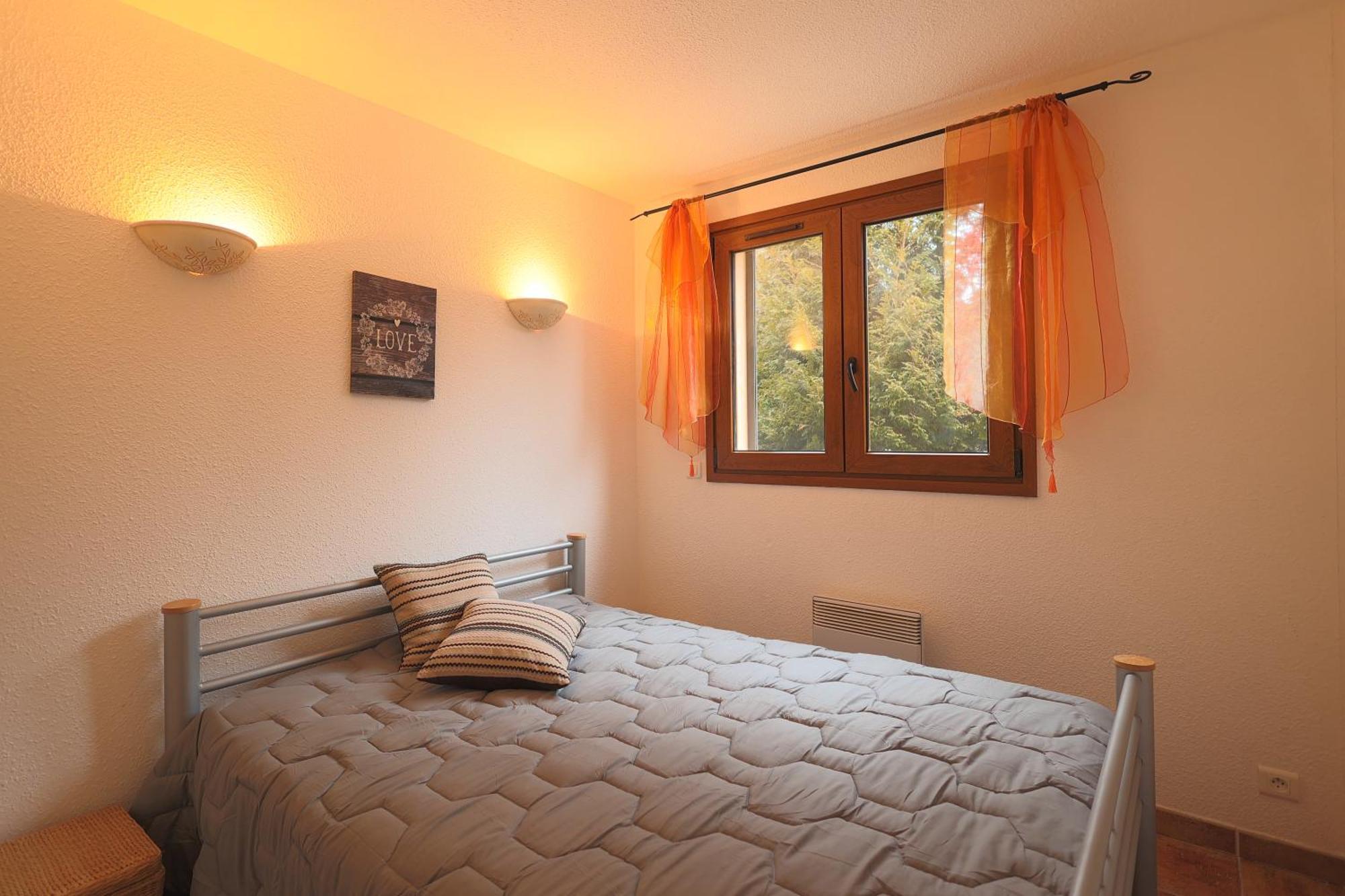 Chez Maguy Chambres D'Hotes Et Appartements Les Angles  Room photo